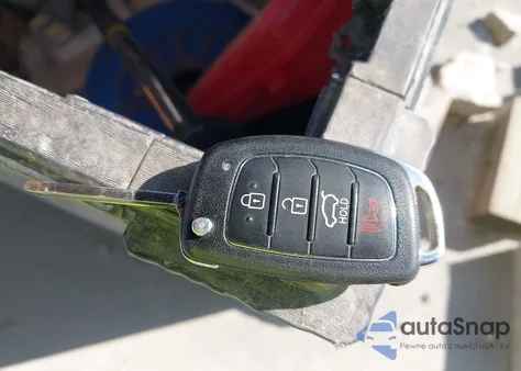 2016 Hyundai Santa Fe Se z USA, uszkodzony, nr VIN KM8SM4HF7GU154720